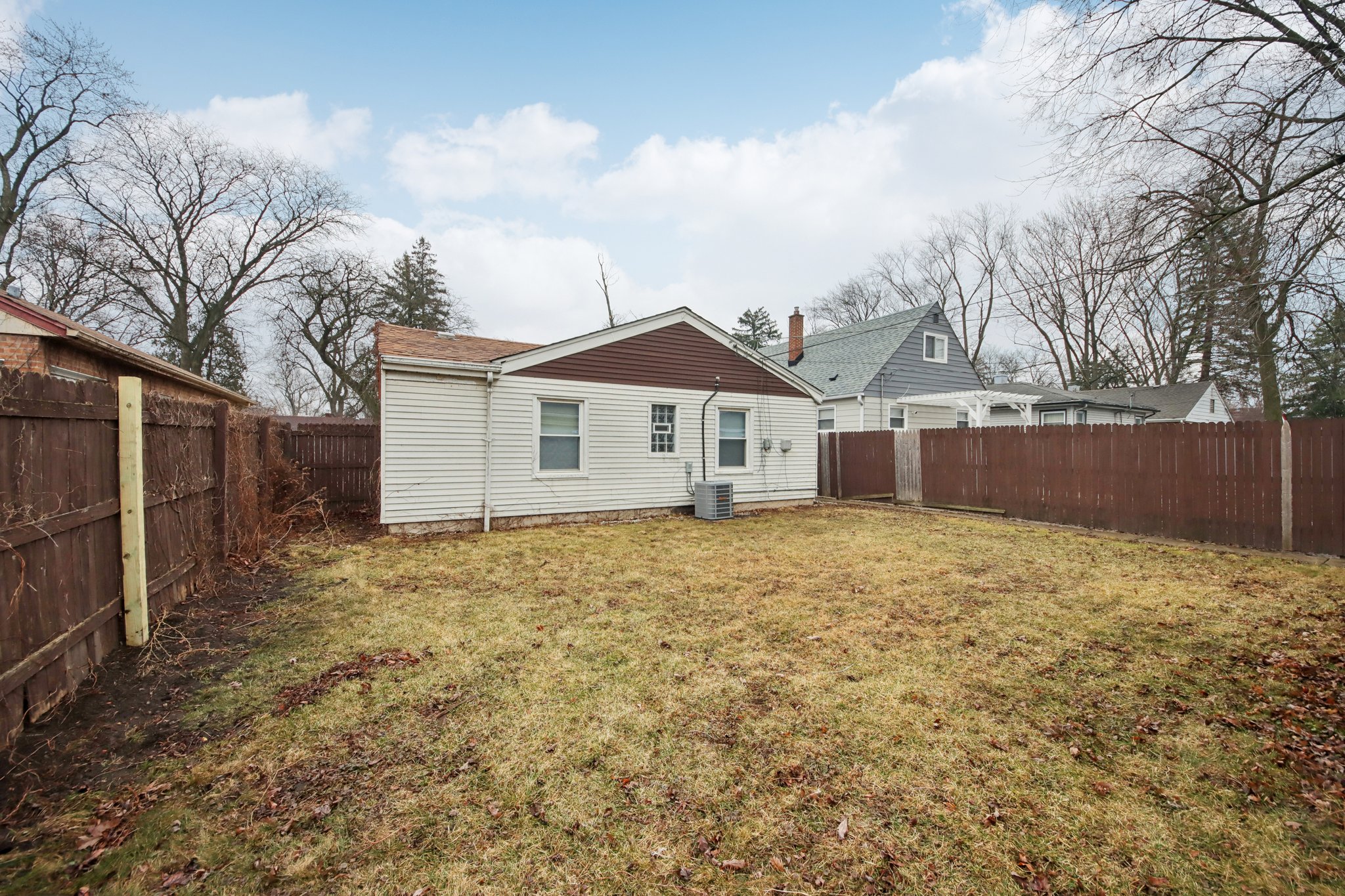 Crane Ave-S0603-024.jpg