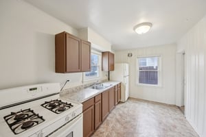 Crane Ave-S0603-010.jpg