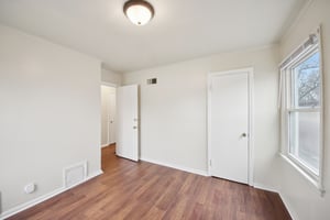 Crane Ave-S0603-017.jpg