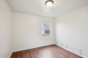 Crane Ave-S0603-019.jpg