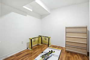  Photo 40