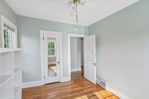 Victoria Ave-S2407-032.jpg