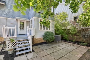 Victoria Ave-S2407-047.jpg