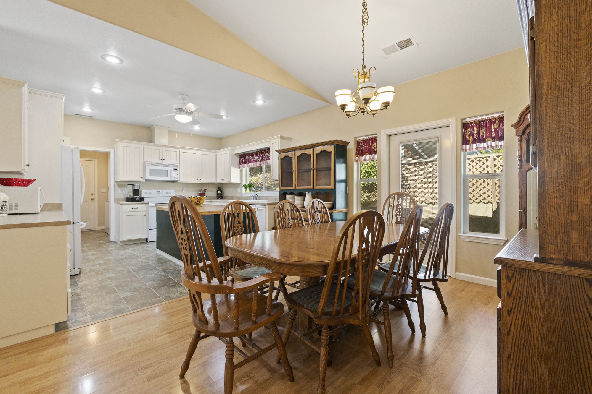 16740 Woodside Way, Sonora, CA 95370, USA Photo 10