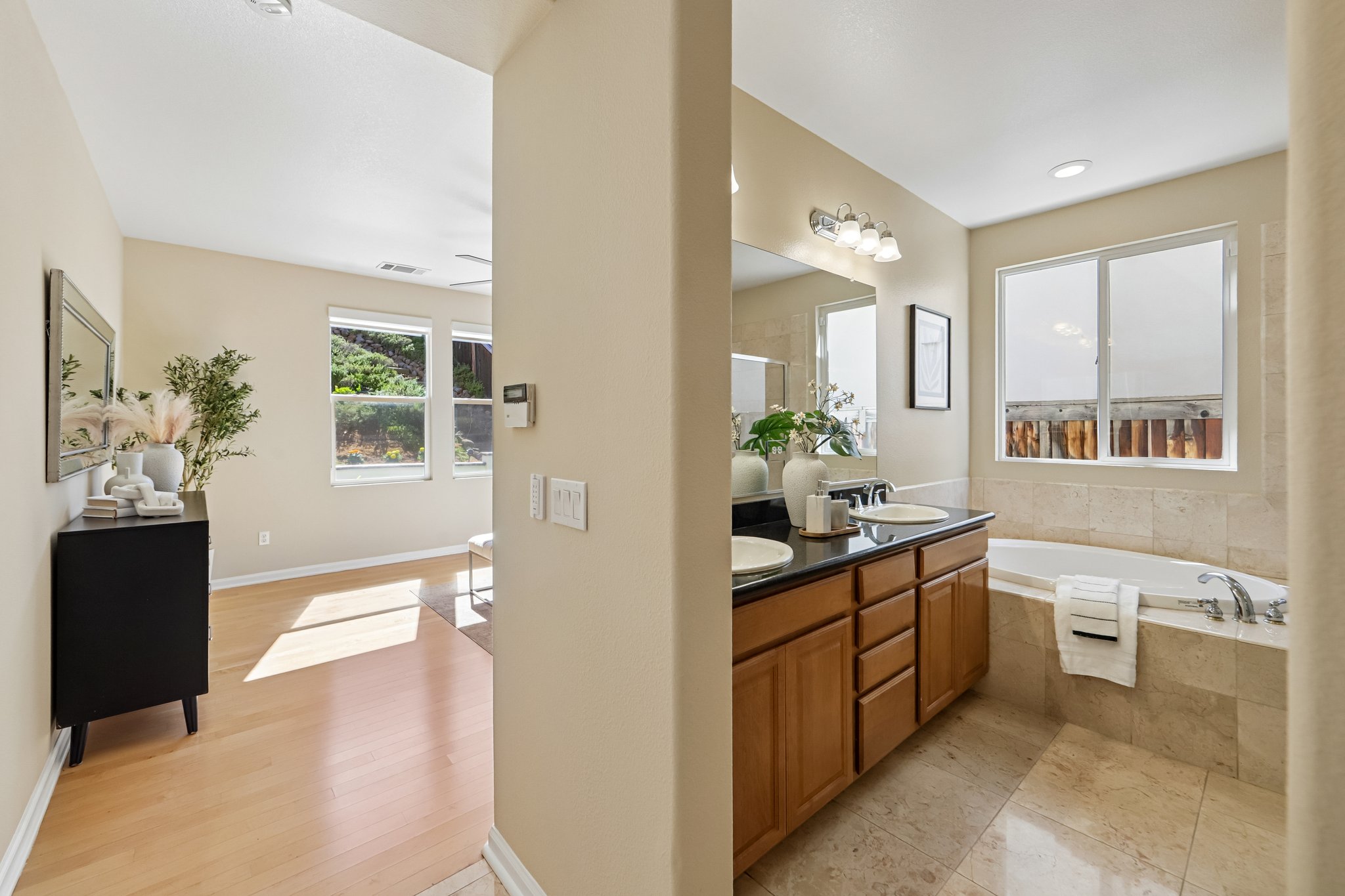 Heritage Bay Pl 24-S1007-023.jpg