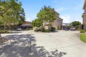 038_F8_16752 San Luis Way