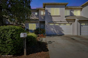  Photo 0