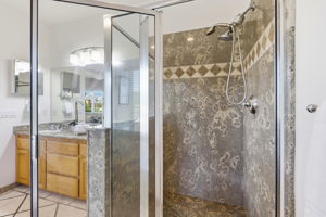  Photo 37
