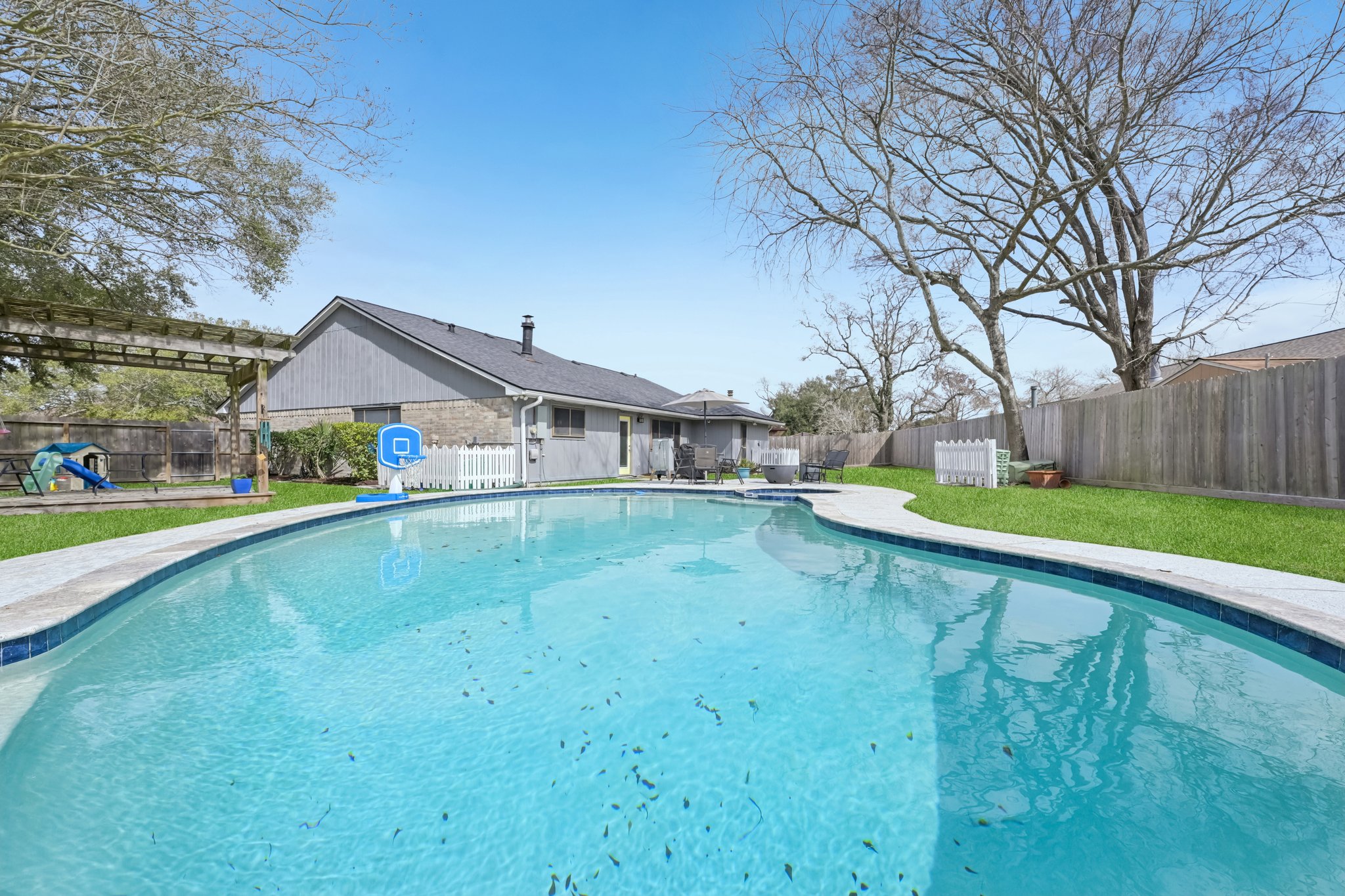 Schooners Way-L1802-030.jpg