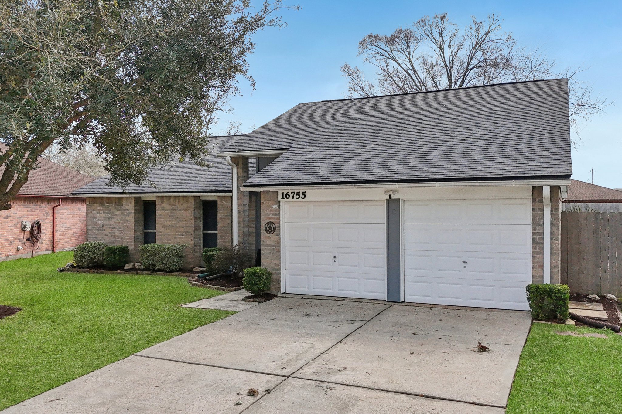 Schooners Way-L1802-033.jpg