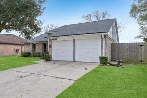 Schooners Way-L1802-002.jpg