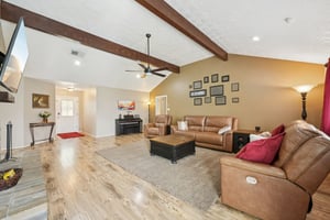 Schooners Way-L1802-007.jpg