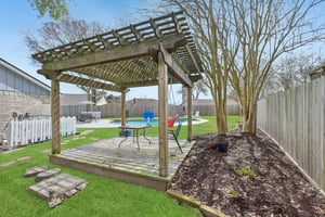 Schooners Way-L1802-031.jpg