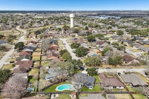 Schooners Way-L1802-047.jpg