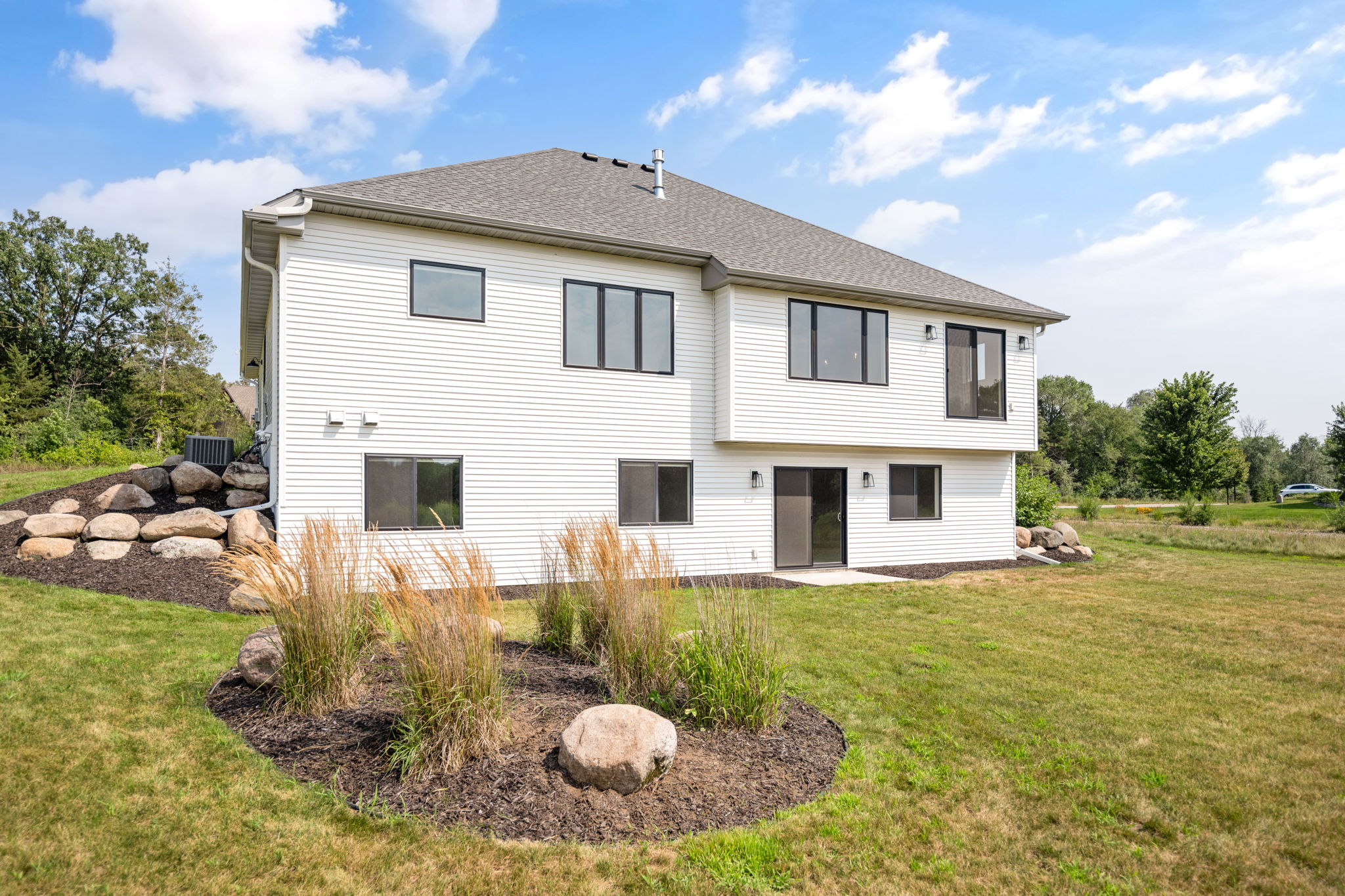  Photo 64