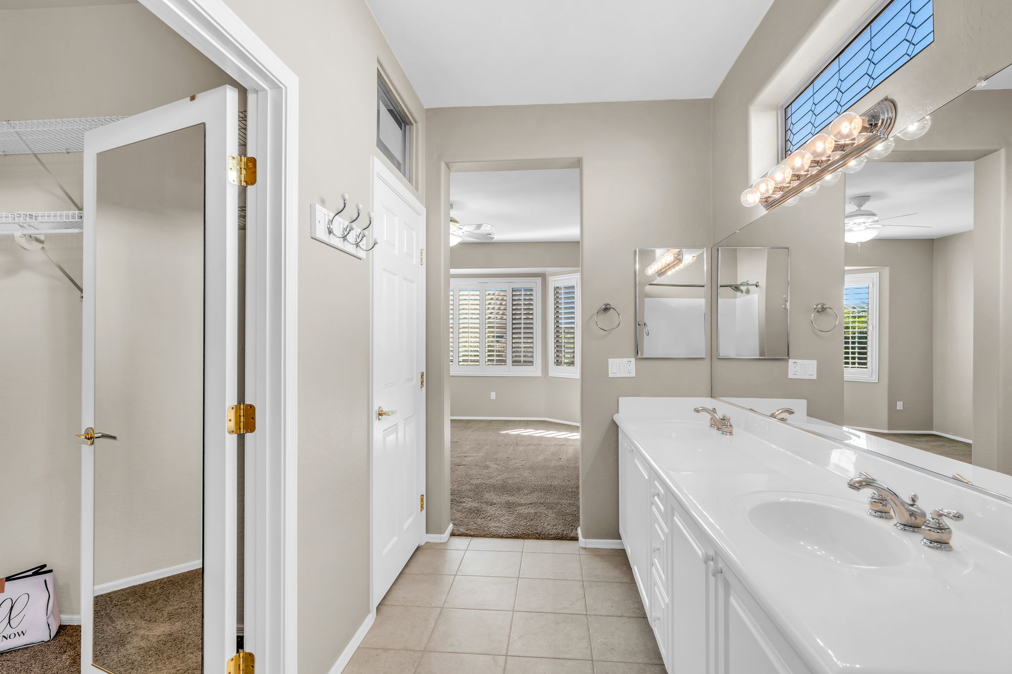 Primary Bathroom w/Dual Sinks