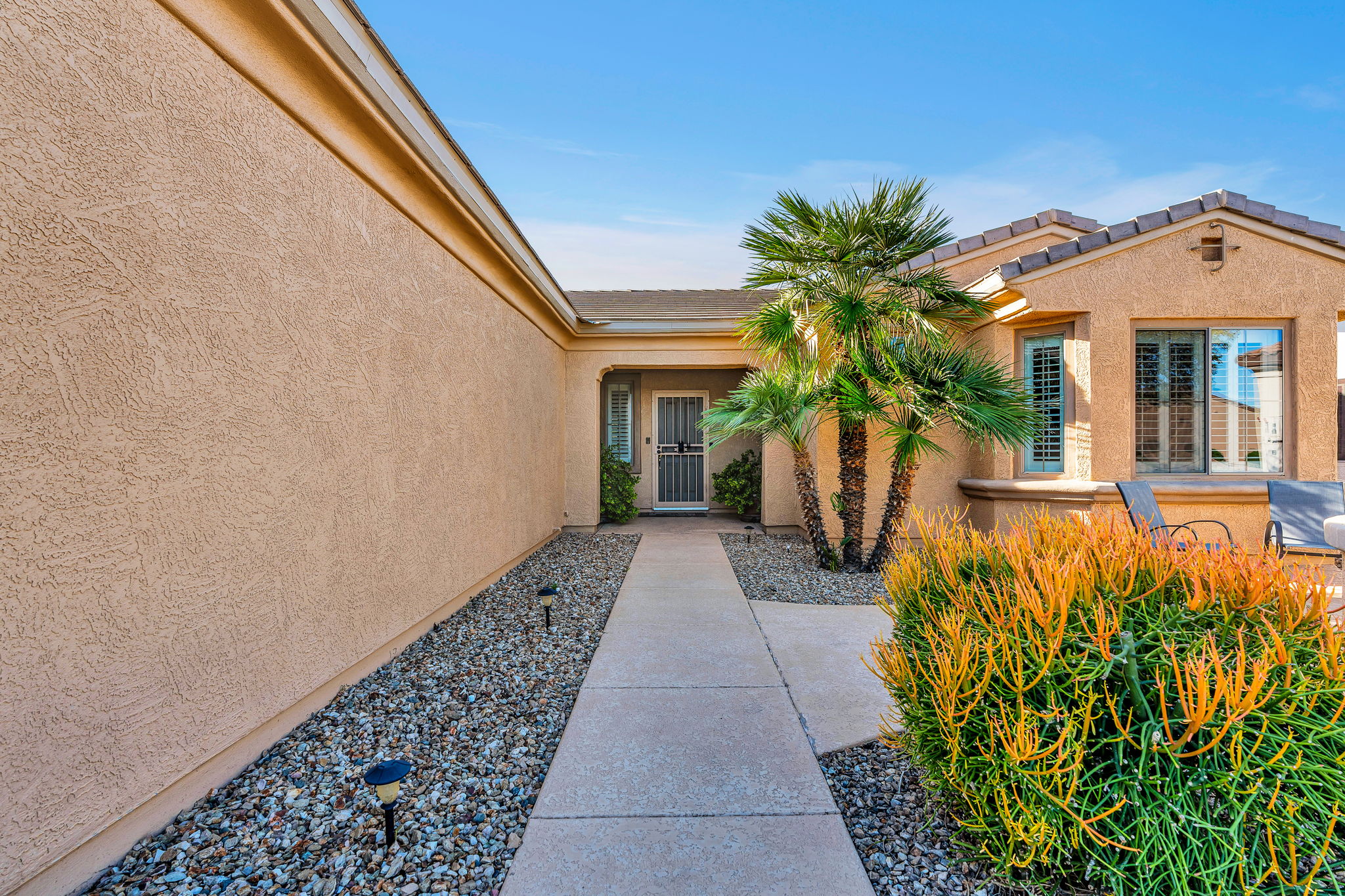 Entry w/Cool Decking