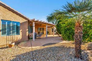 Enjoy this Peaceful Setting