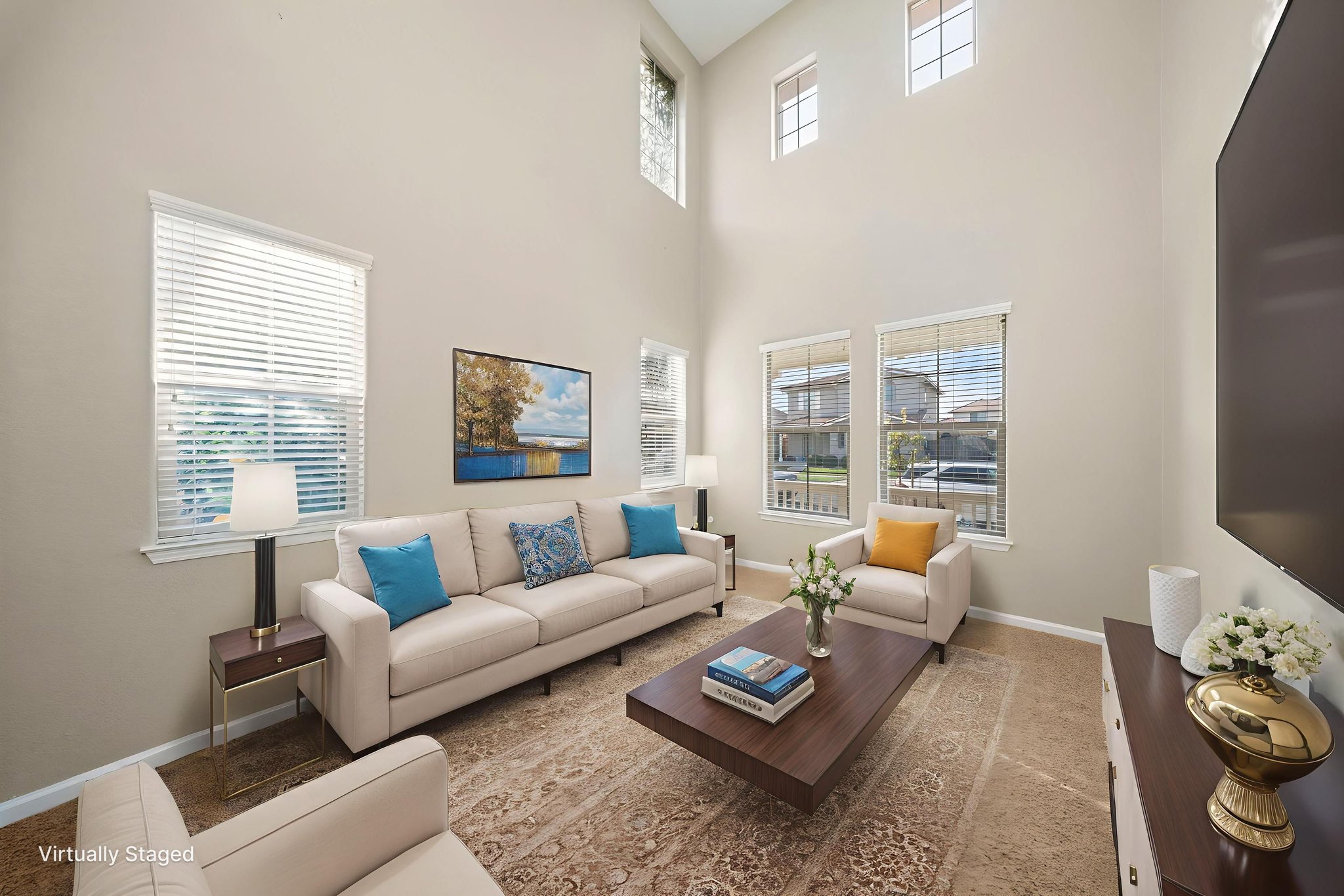 DSC06703 virtually staged.jpeg