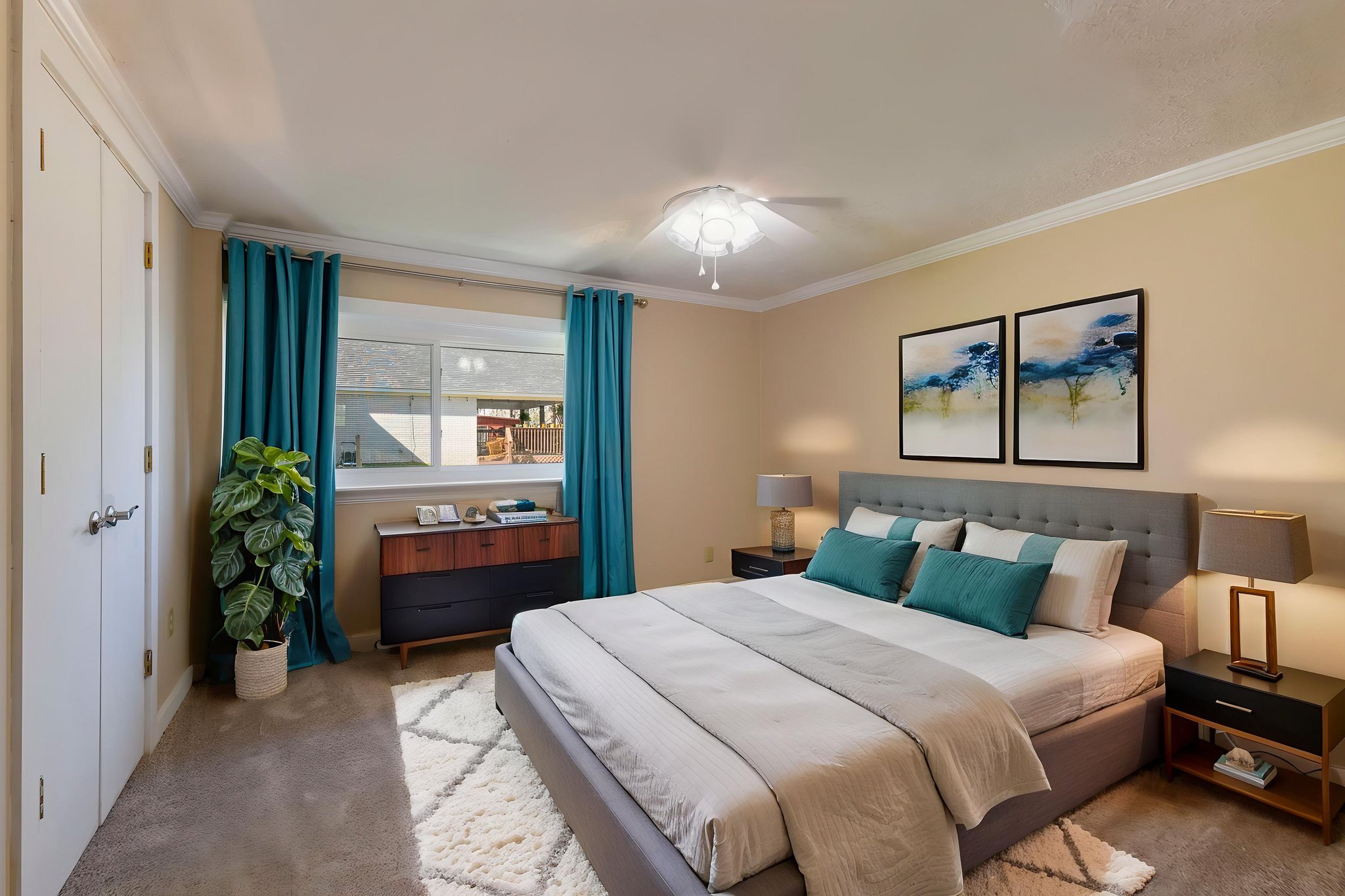 TP9_1816 virtually staged.jpeg