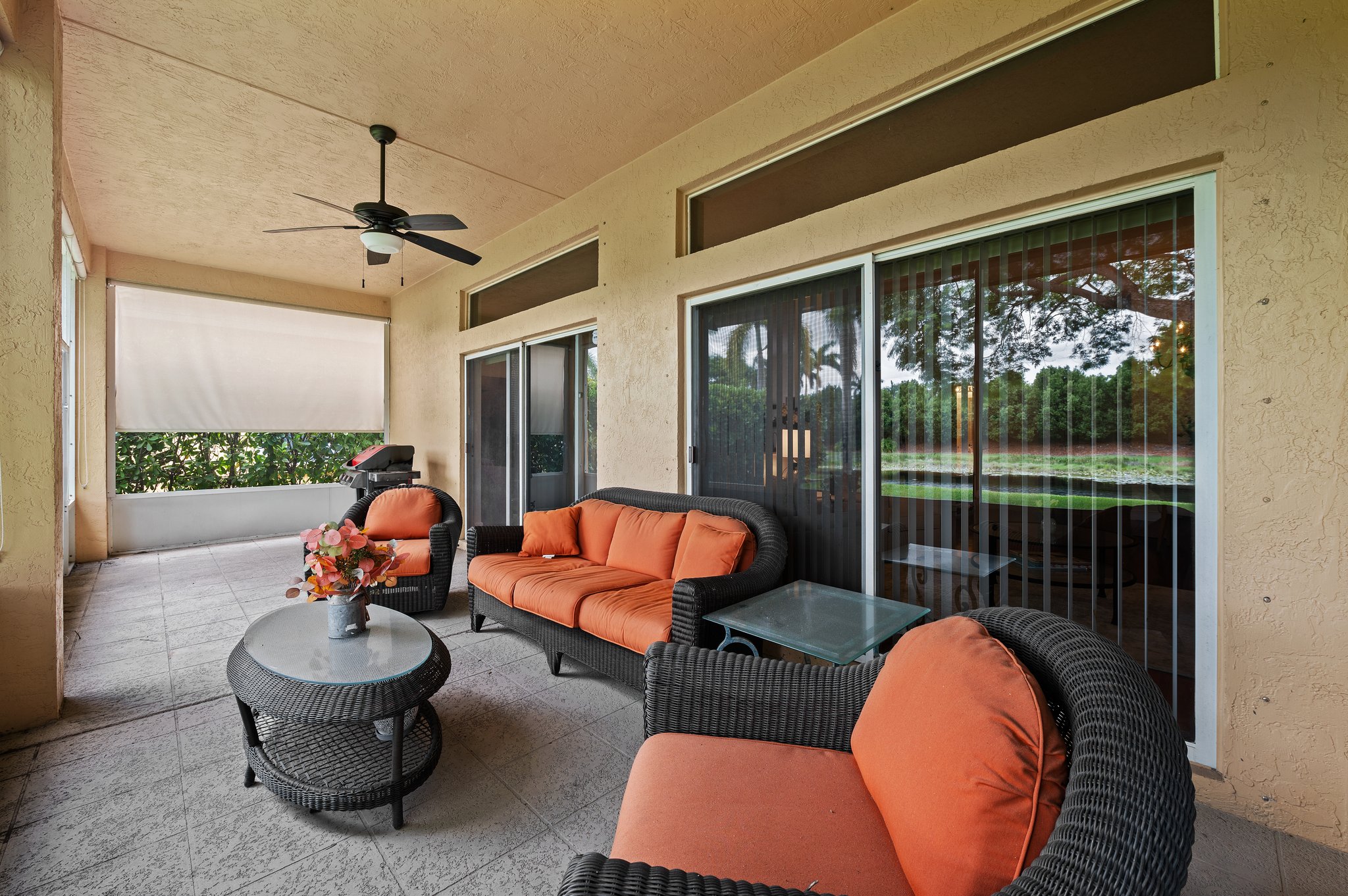 Screened-in Porch