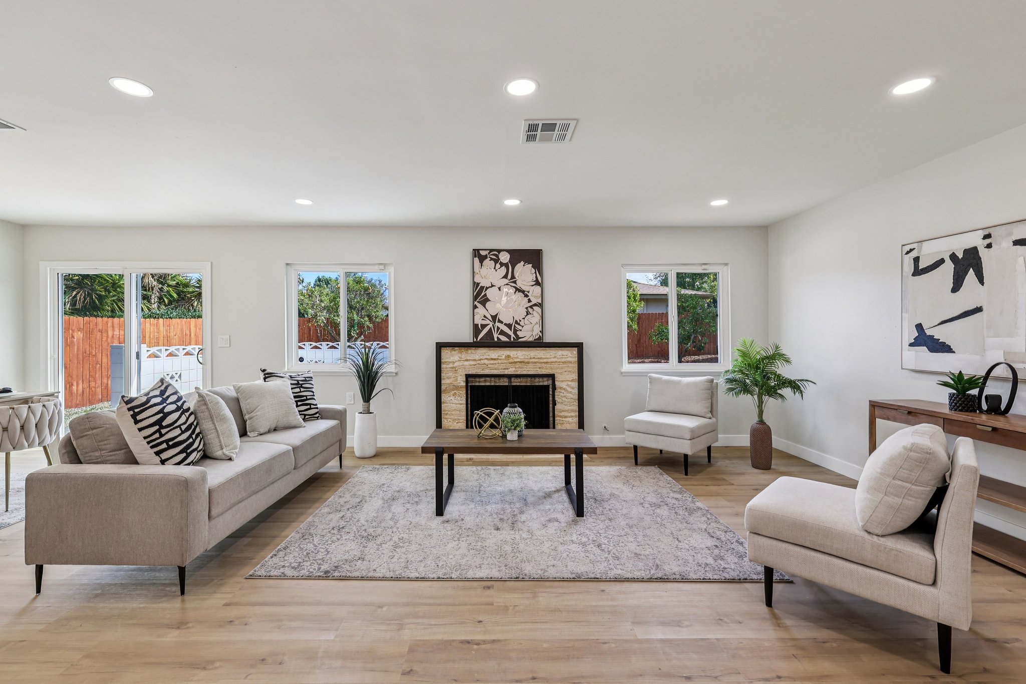 Acena Dr-S0303-005.jpg