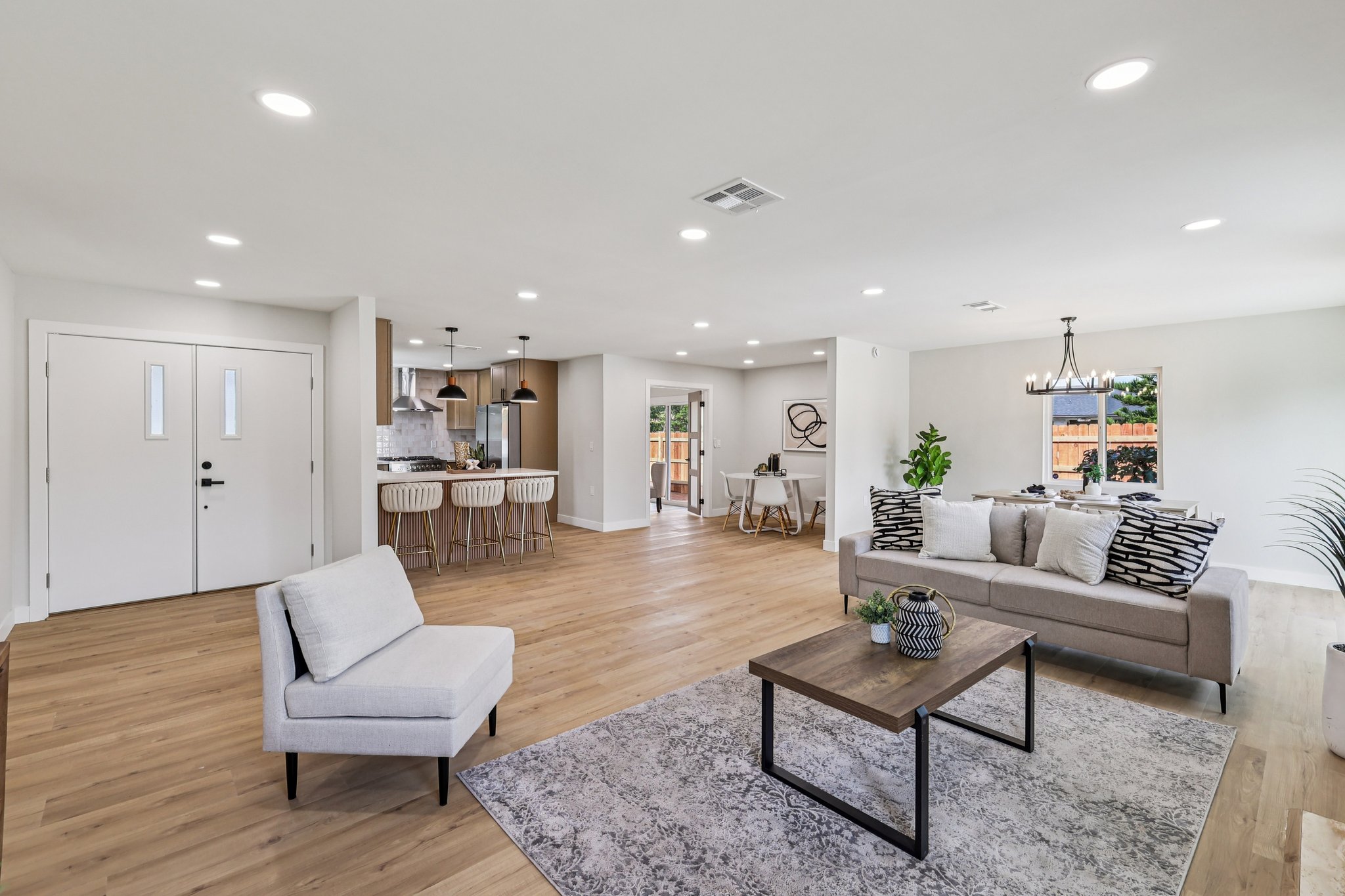 Acena Dr-S0303-007.jpg