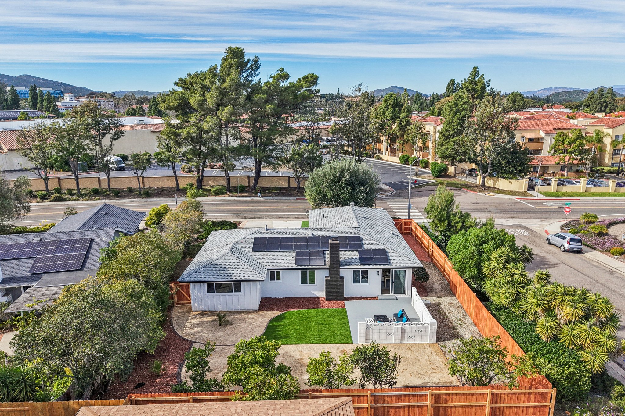 Acena Dr-S0303-058.jpg