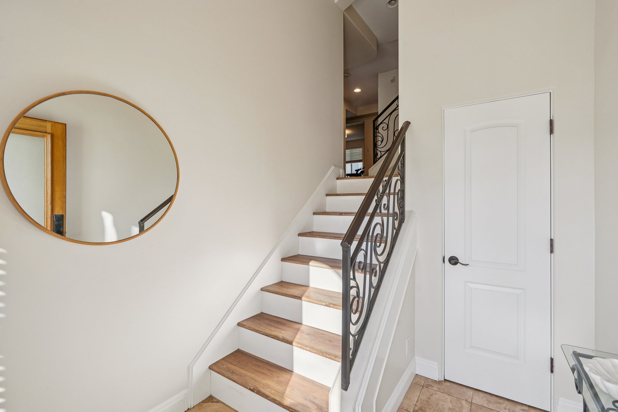 Ardmore Ave-S2102-020.jpg