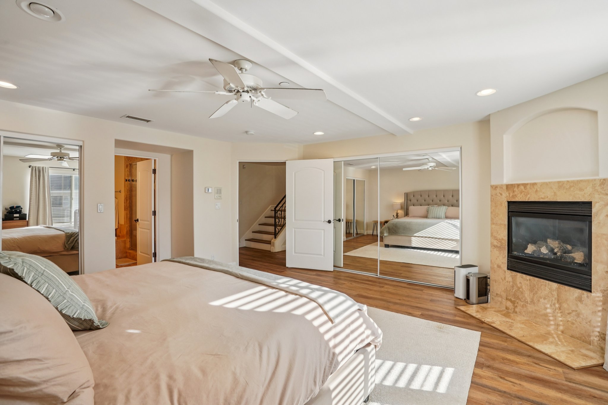 Ardmore Ave-S2102-021.jpg