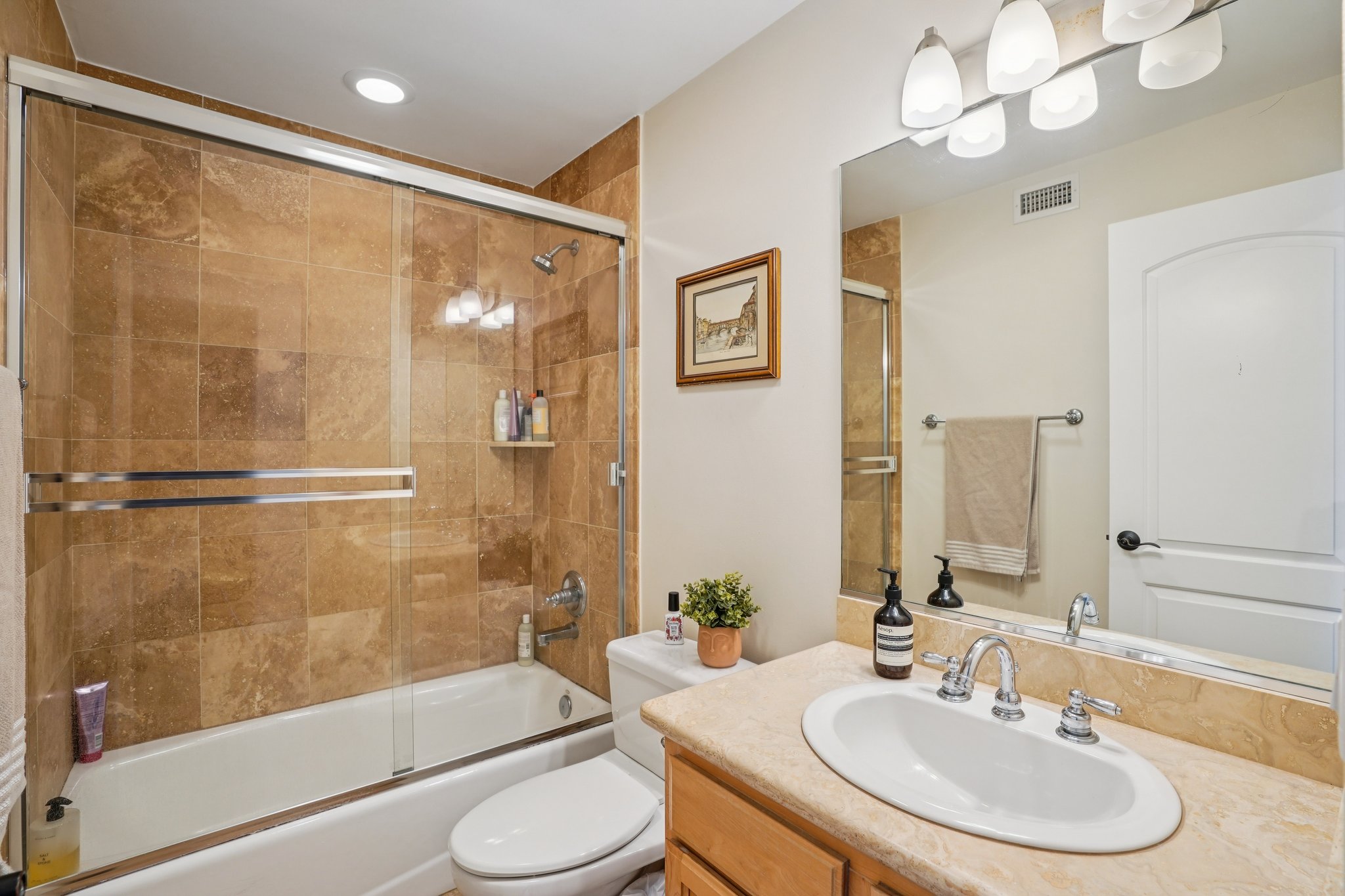 Ardmore Ave-S2102-027.jpg