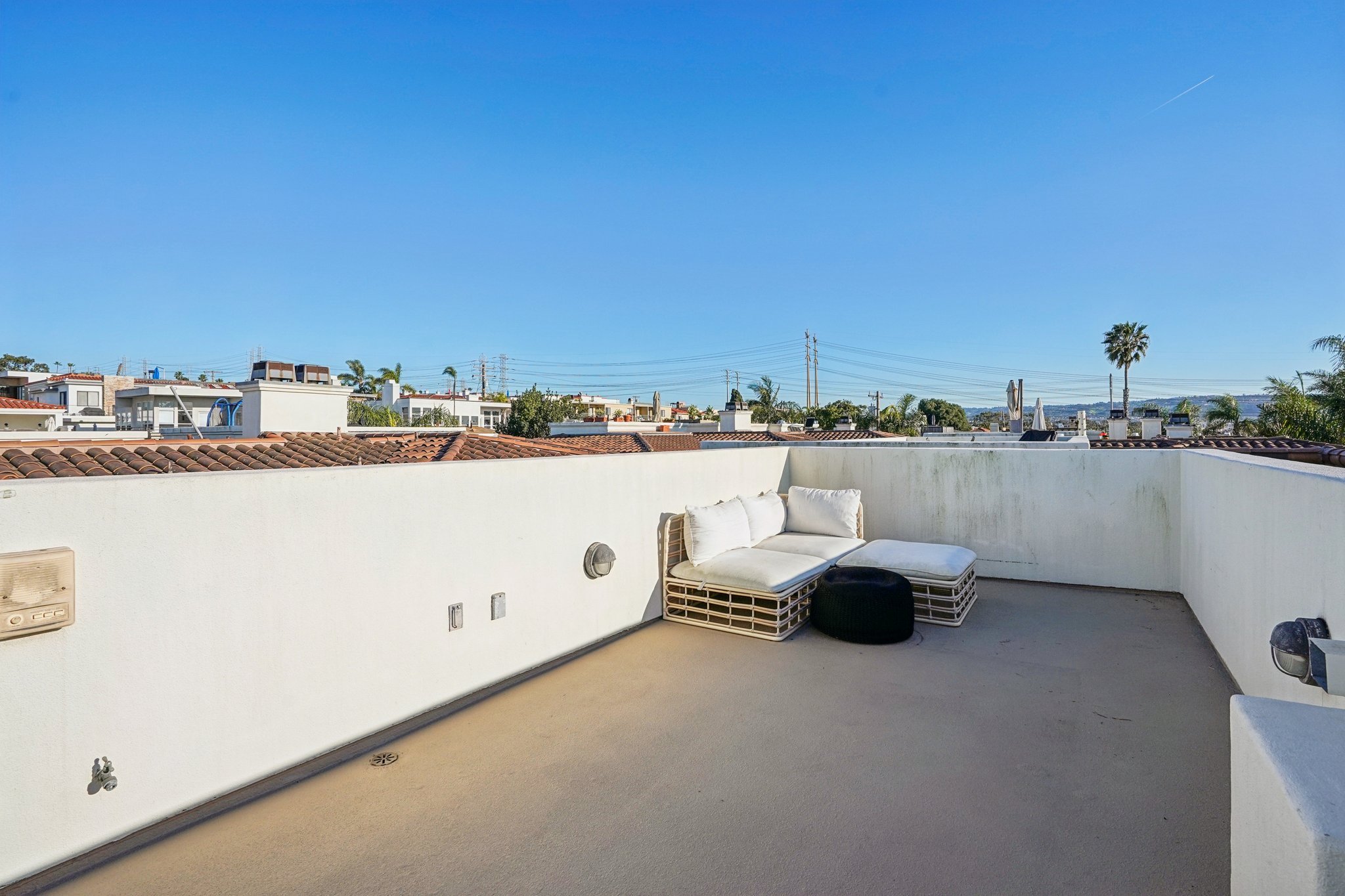 Ardmore Ave-S2102-036.jpg