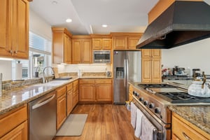 Ardmore Ave-S2102-015.jpg