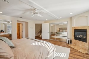 Ardmore Ave-S2102-021.jpg