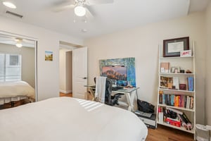 Ardmore Ave-S2102-029.jpg