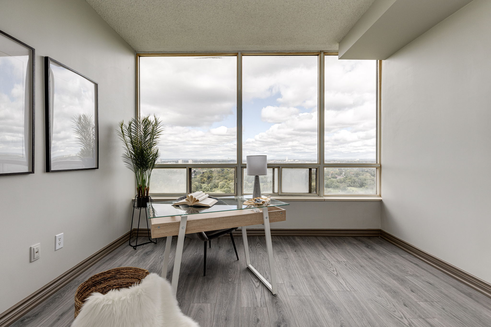 Toronto property showcase — delivered property photograph 16