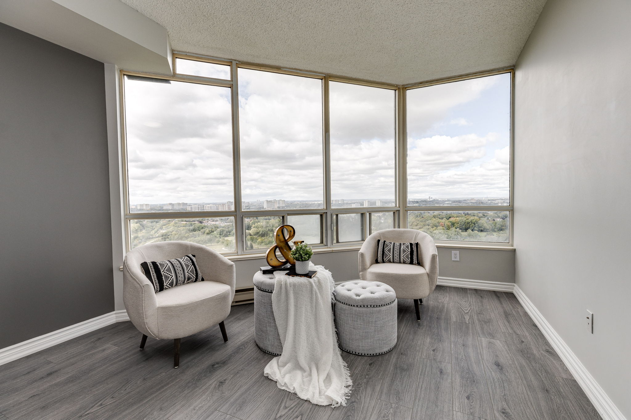 Toronto property showcase — delivered property photograph 23