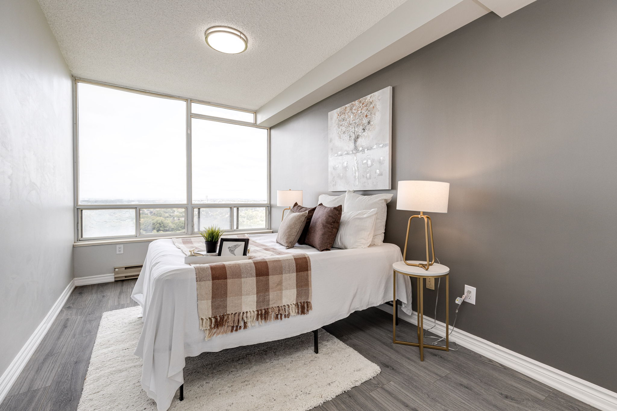Toronto property showcase — delivered property photograph 19