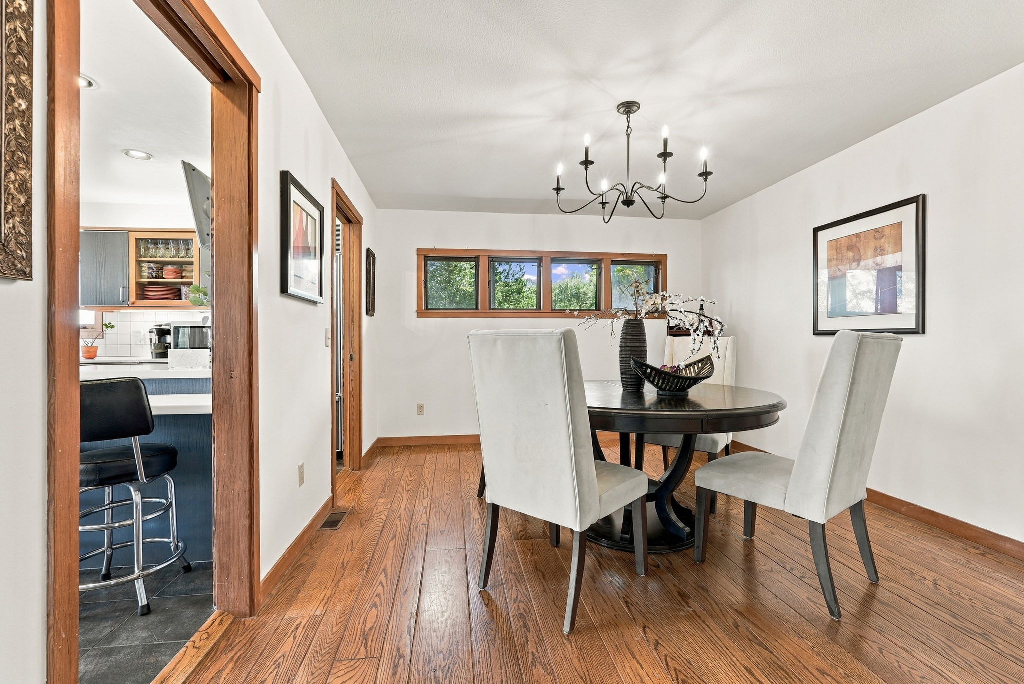 017_F8_168 Crestview Dr