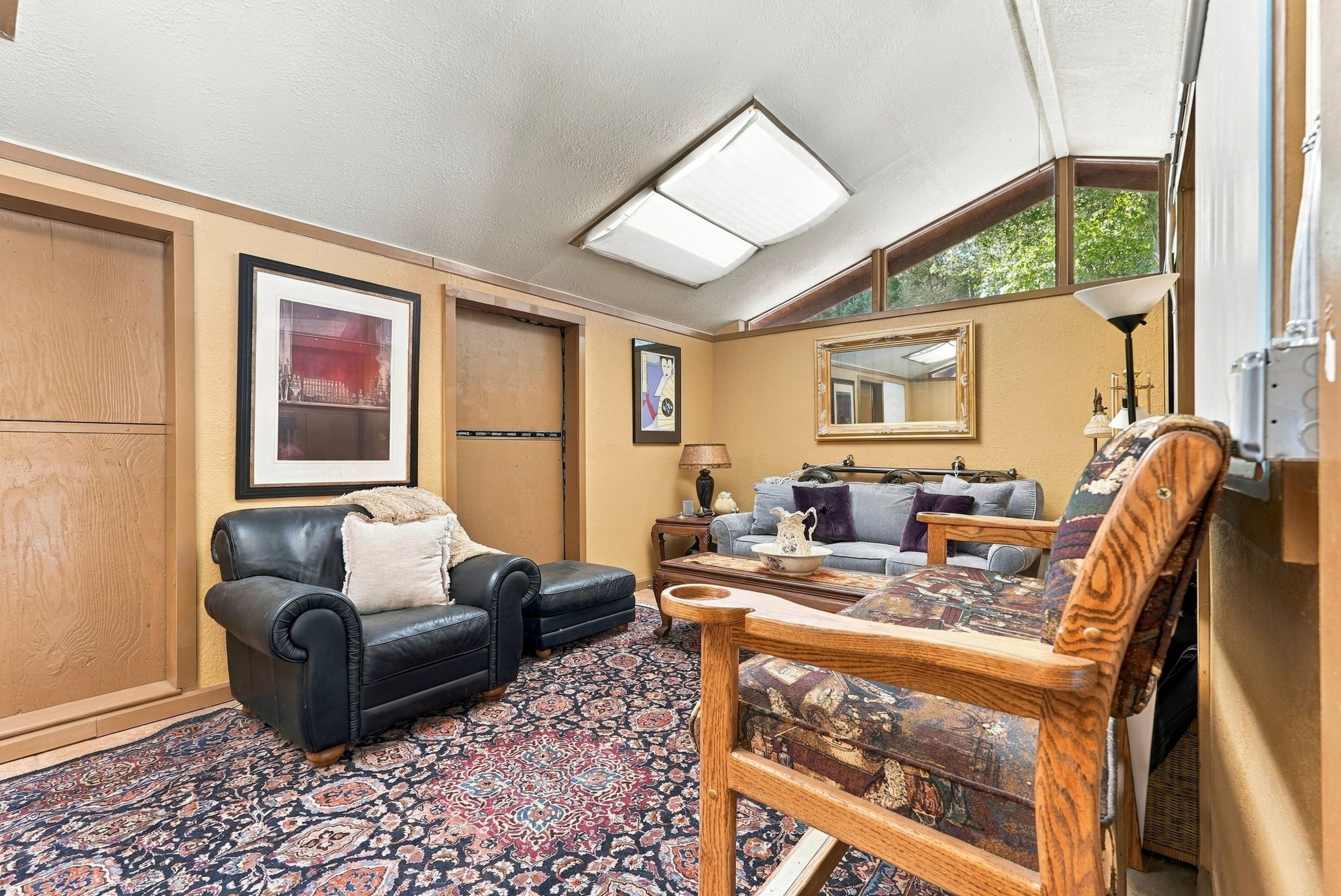 022_F8_168 Crestview Dr