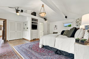027_F8_168 Crestview Dr