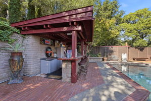 053_F8_168 Crestview Dr