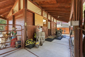 060_F8_168 Crestview Dr