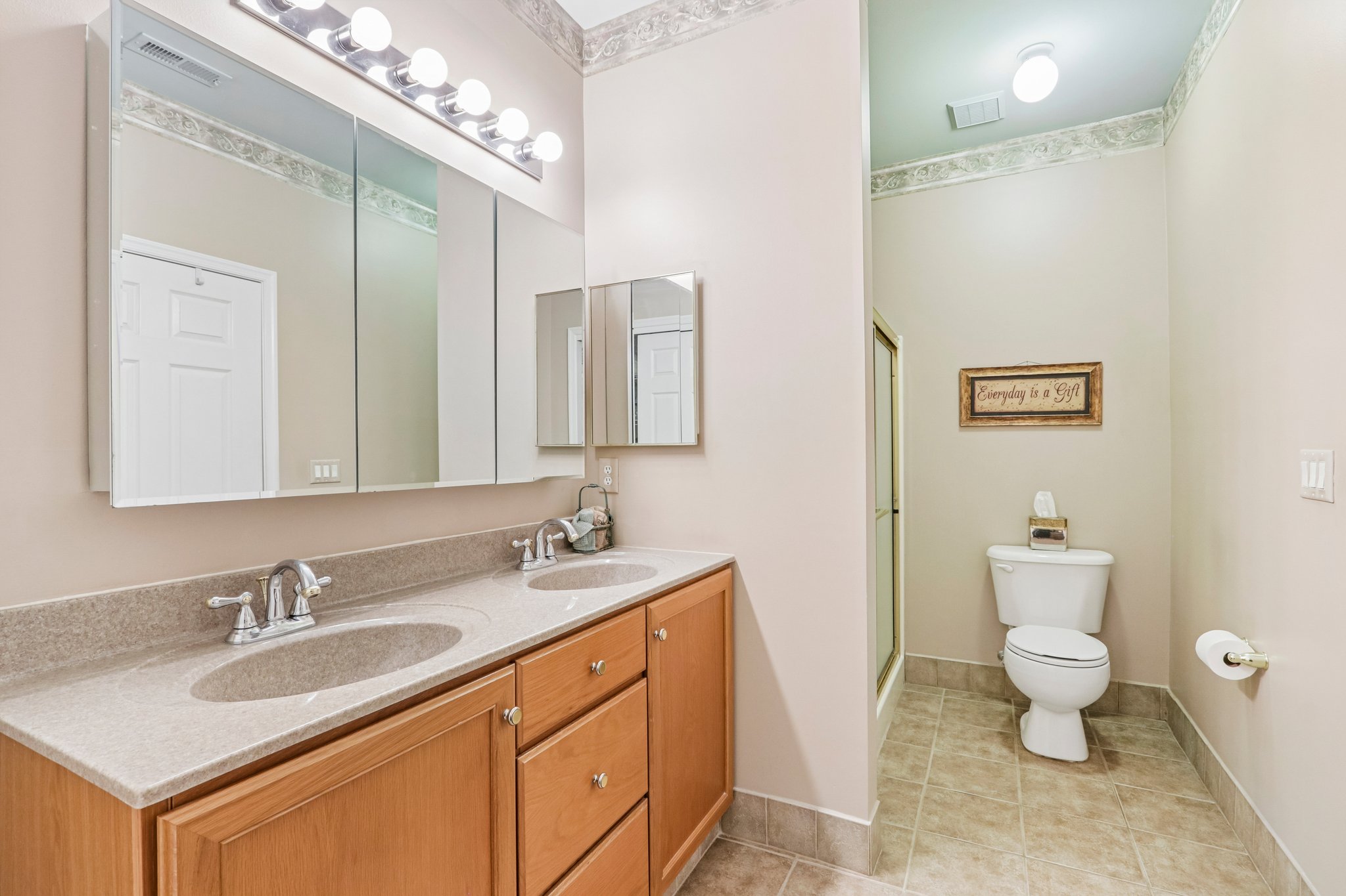 Fairway Dr-S2804-032.jpg