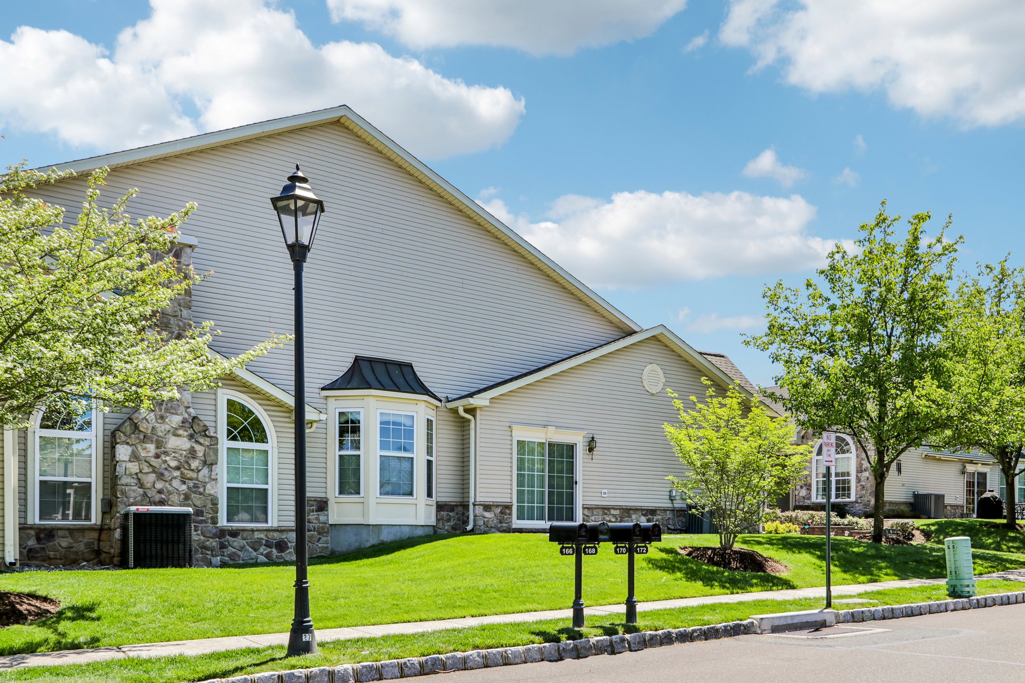 Fairway Dr-S2804-046.jpg