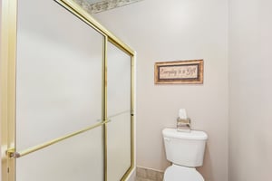 Fairway Dr-S2804-033.jpg