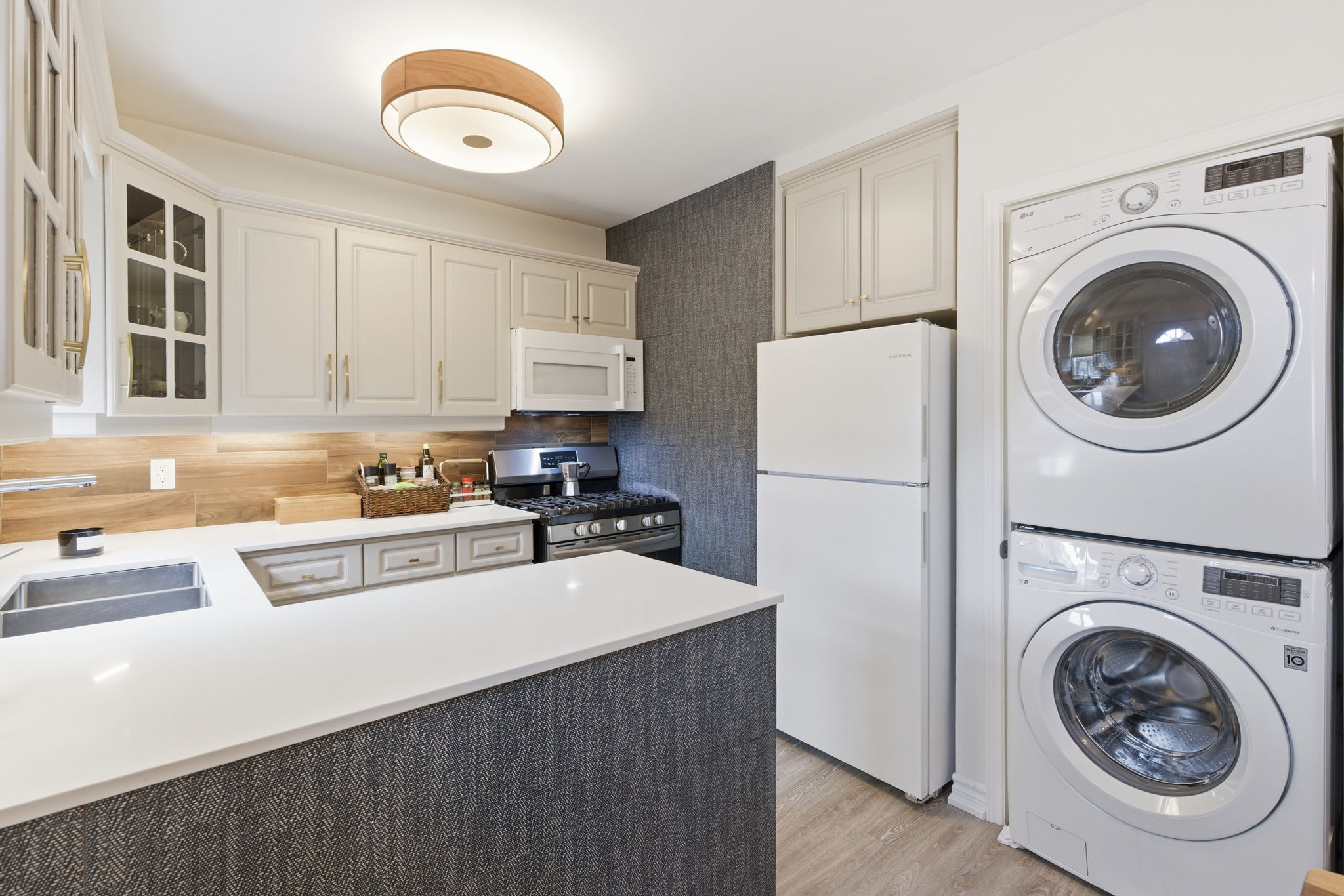 Toronto property showcase — delivered property photograph 23
