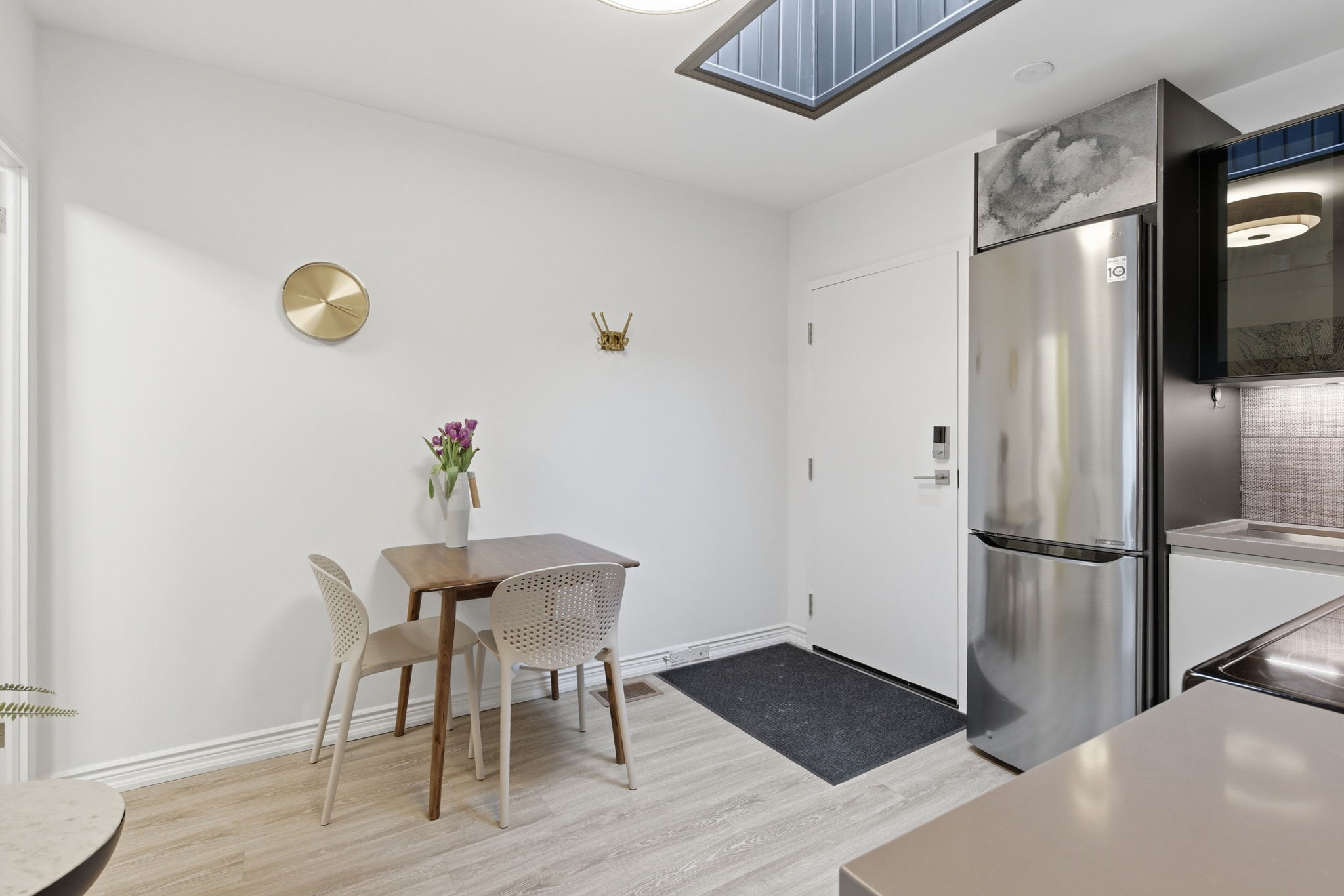 Toronto property showcase — delivered property photograph 35