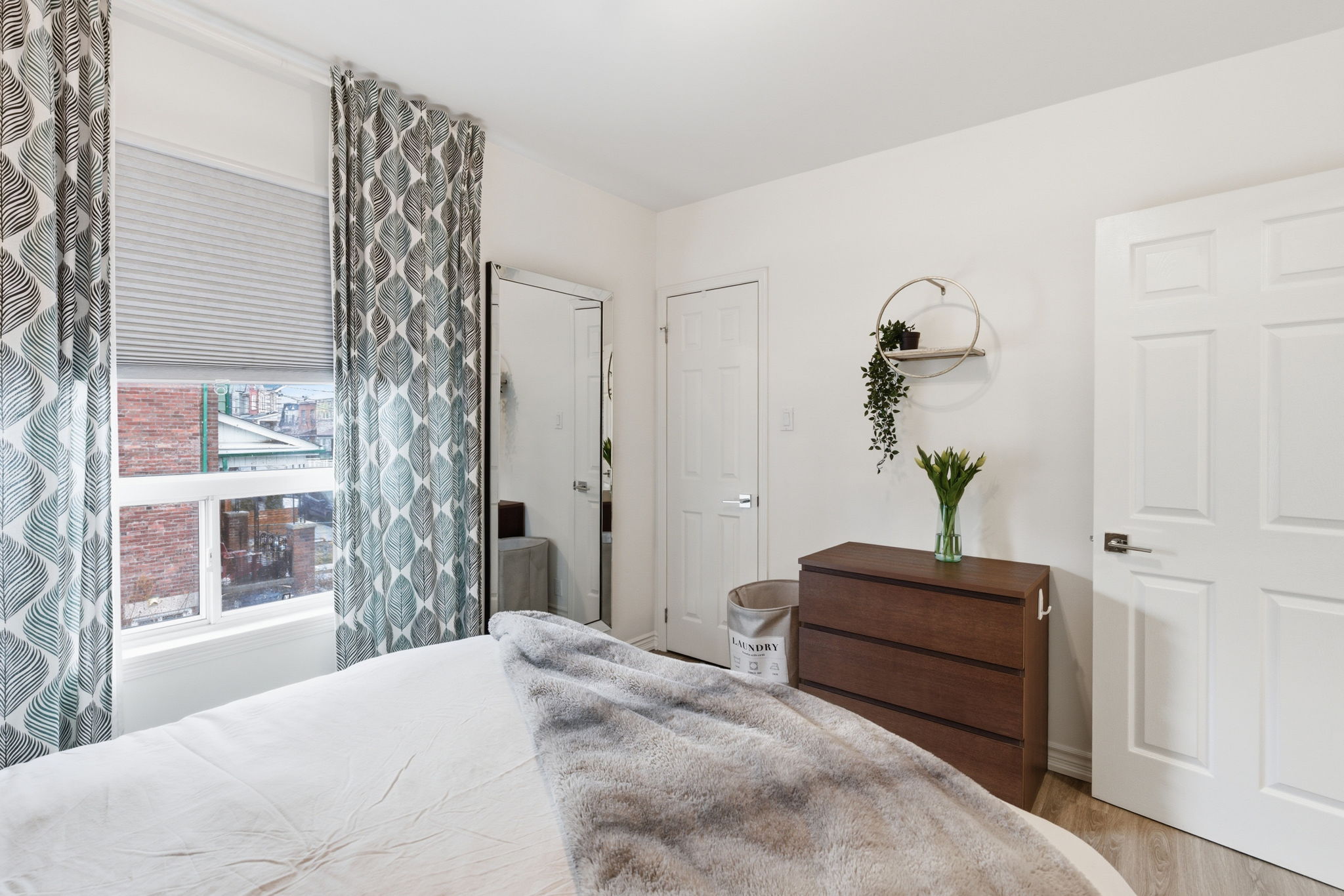Toronto property showcase — delivered property photograph 41