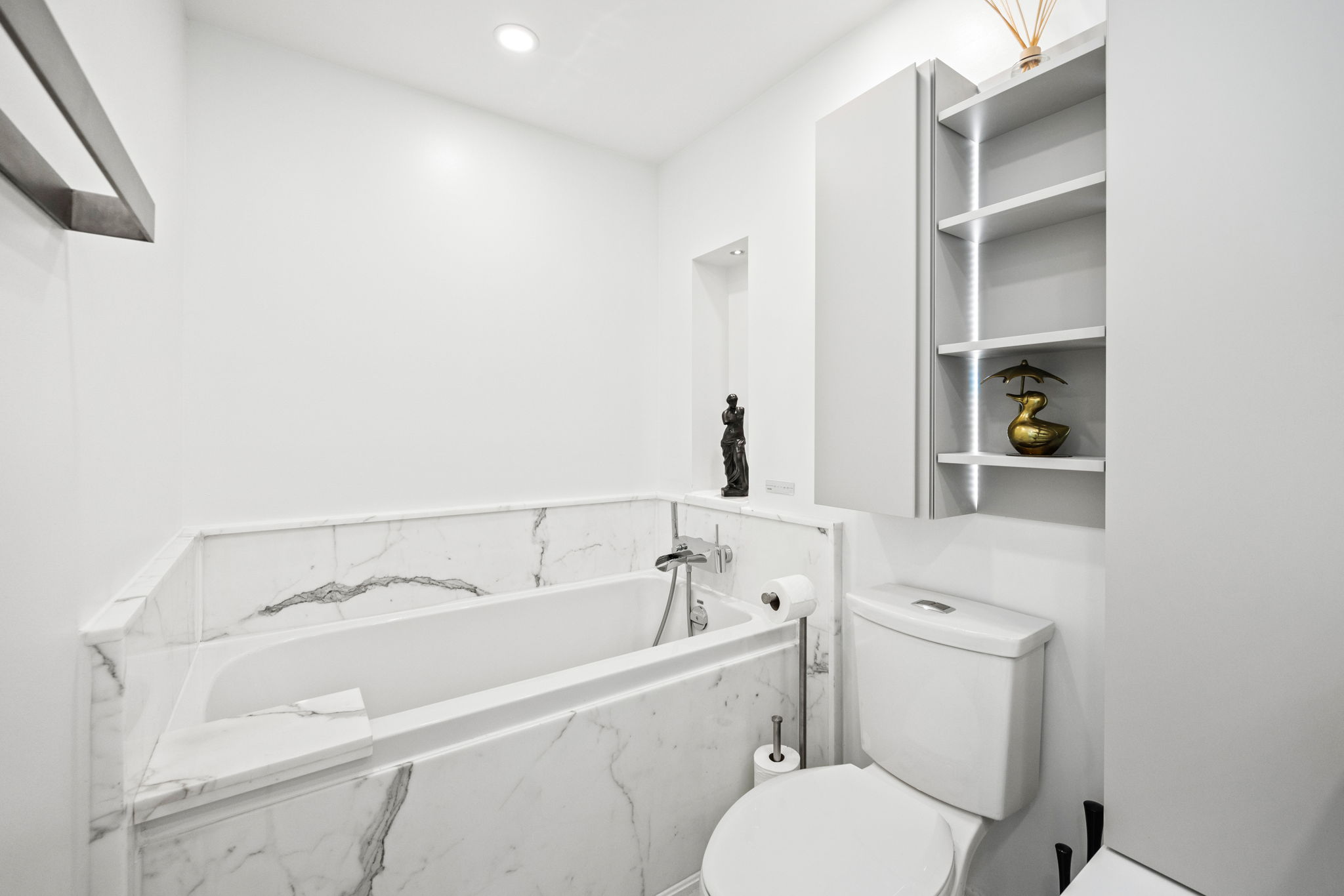 Toronto property showcase — delivered property photograph 18